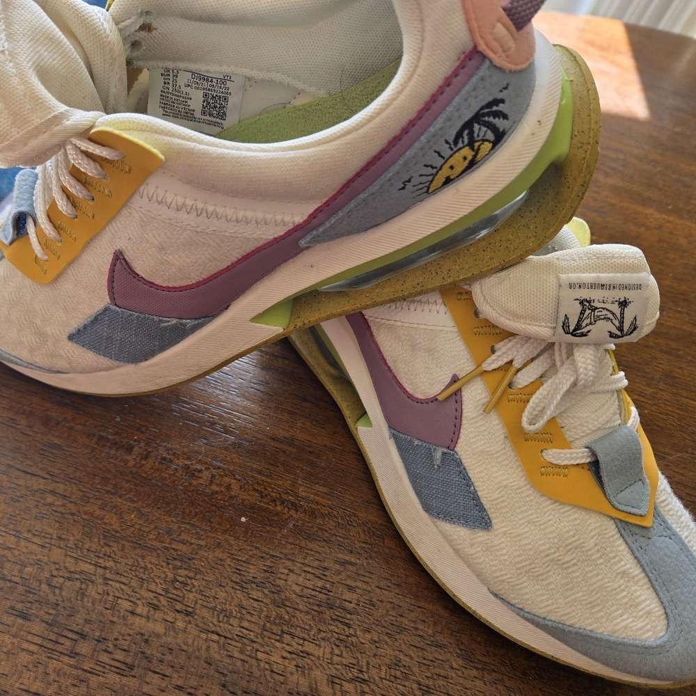Nike AIR MAX PRE-DAY SE "Sun Club" SIZE 8 Excellent Condition
